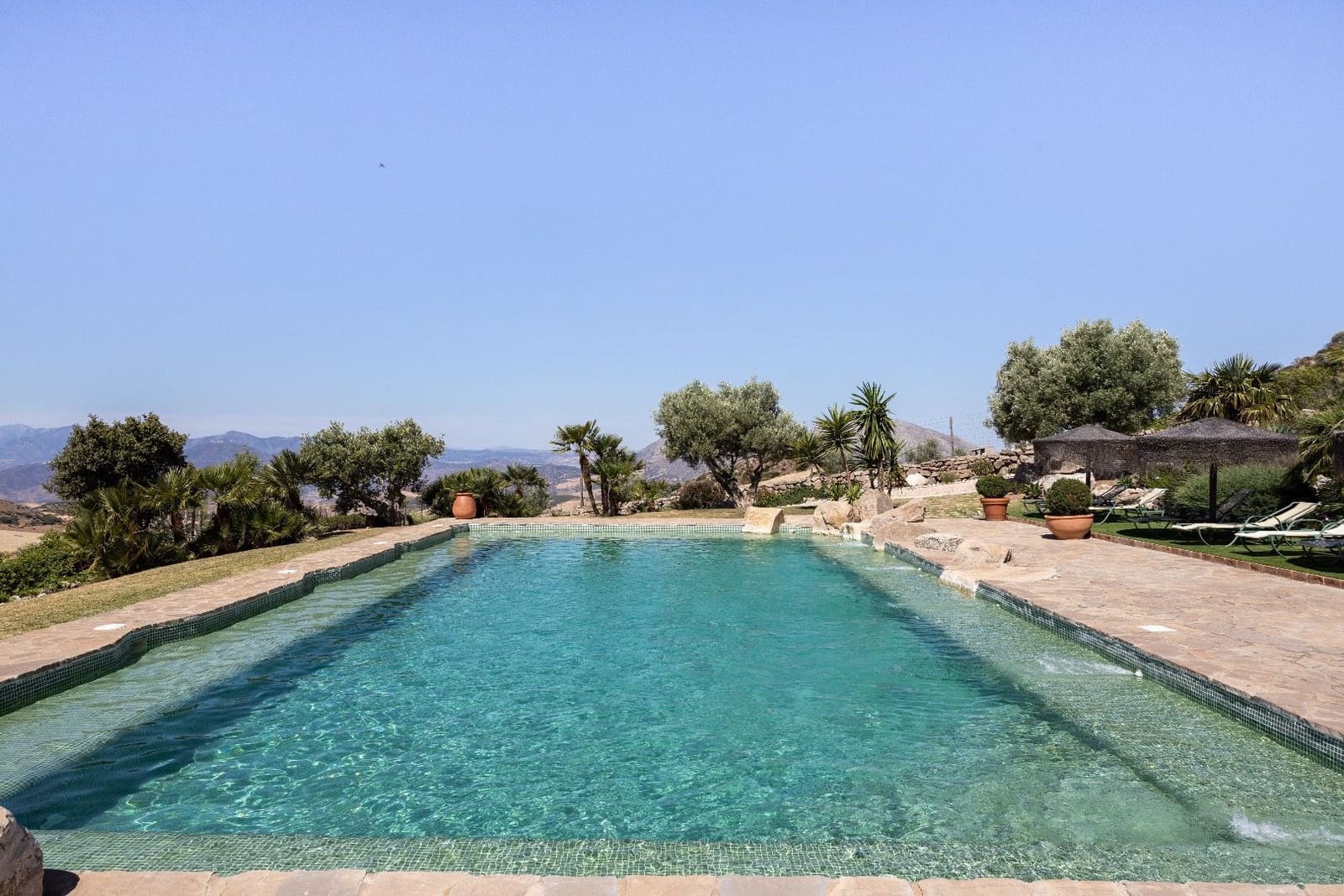 5 makuuhuone Huvila myytävänä paikassa Antequera mukana uima-altaan - 2 550 000 € (Ref: 8089483)