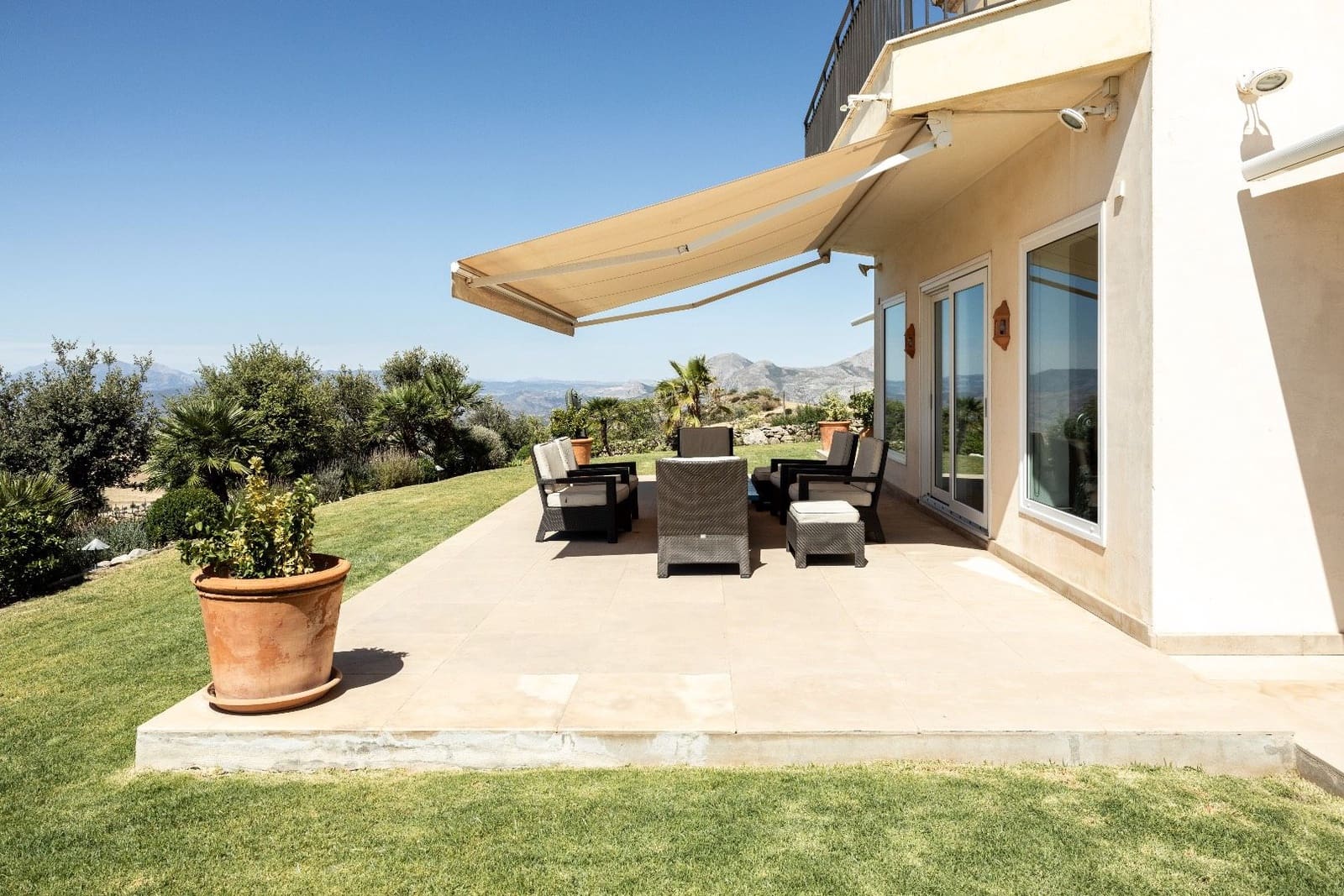 5 makuuhuone Huvila myytävänä paikassa Antequera mukana uima-altaan - 2 550 000 € (Ref: 8089483)