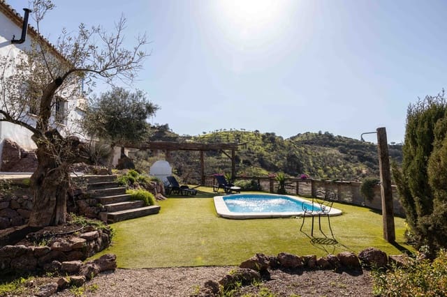 5 makuuhuone Omakotitalo myytävänä paikassa Casabermeja mukana uima-altaan - 2 310 000 € (Ref: 8118932)