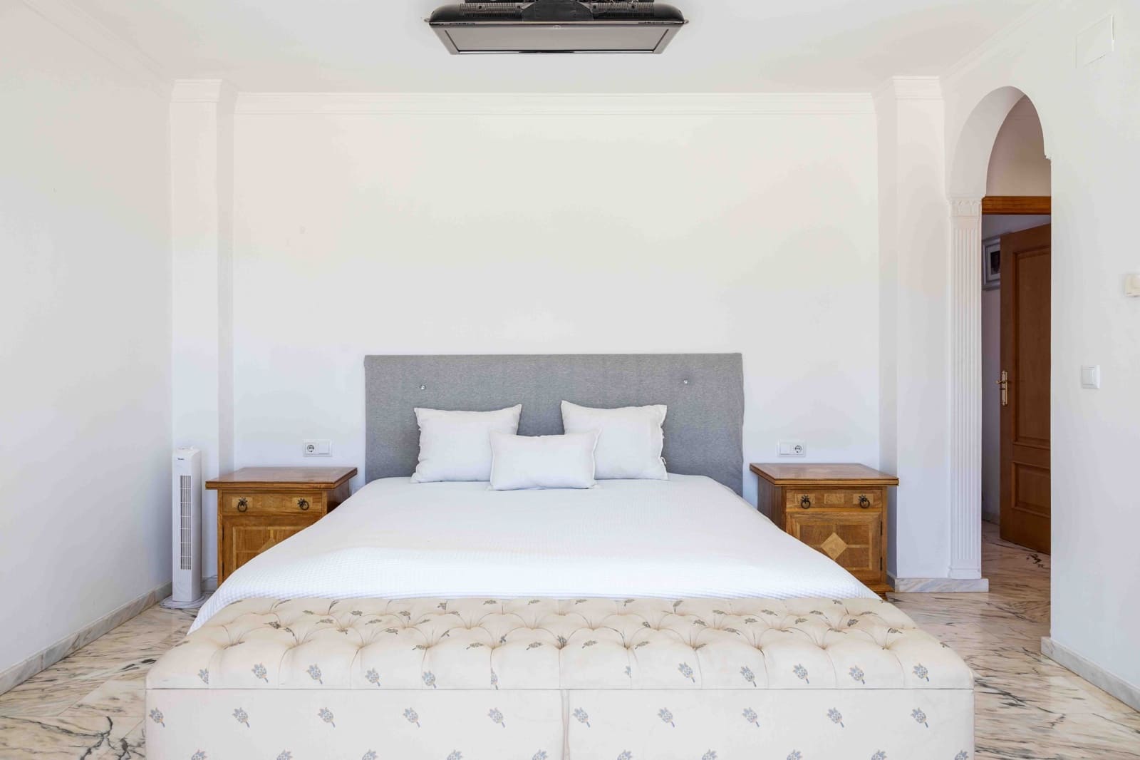 4 makuuhuone Maalaistalo myytävänä paikassa Alhaurin el Grande mukana uima-altaan - 999 000 € (Ref: 8128895)