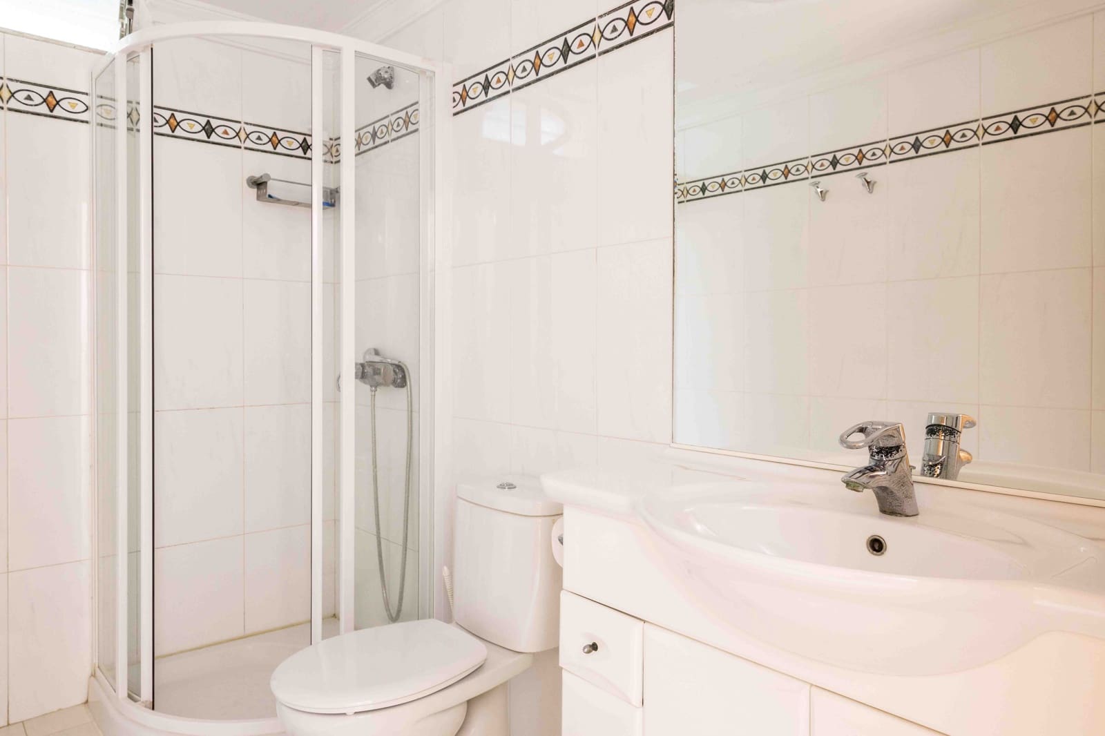 4 makuuhuone Maalaistalo myytävänä paikassa Alhaurin el Grande mukana uima-altaan - 999 000 € (Ref: 8128895)