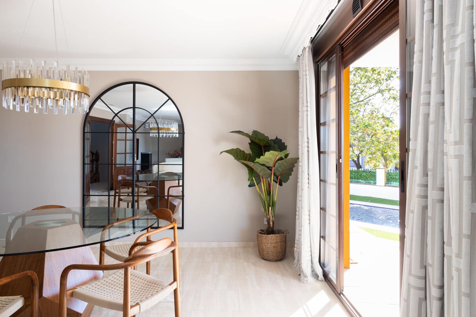 4 soveværelse Villa til salg i San Pedro de Alcantara med swimmingpool - € 1.695.000 (Ref: 8213179)