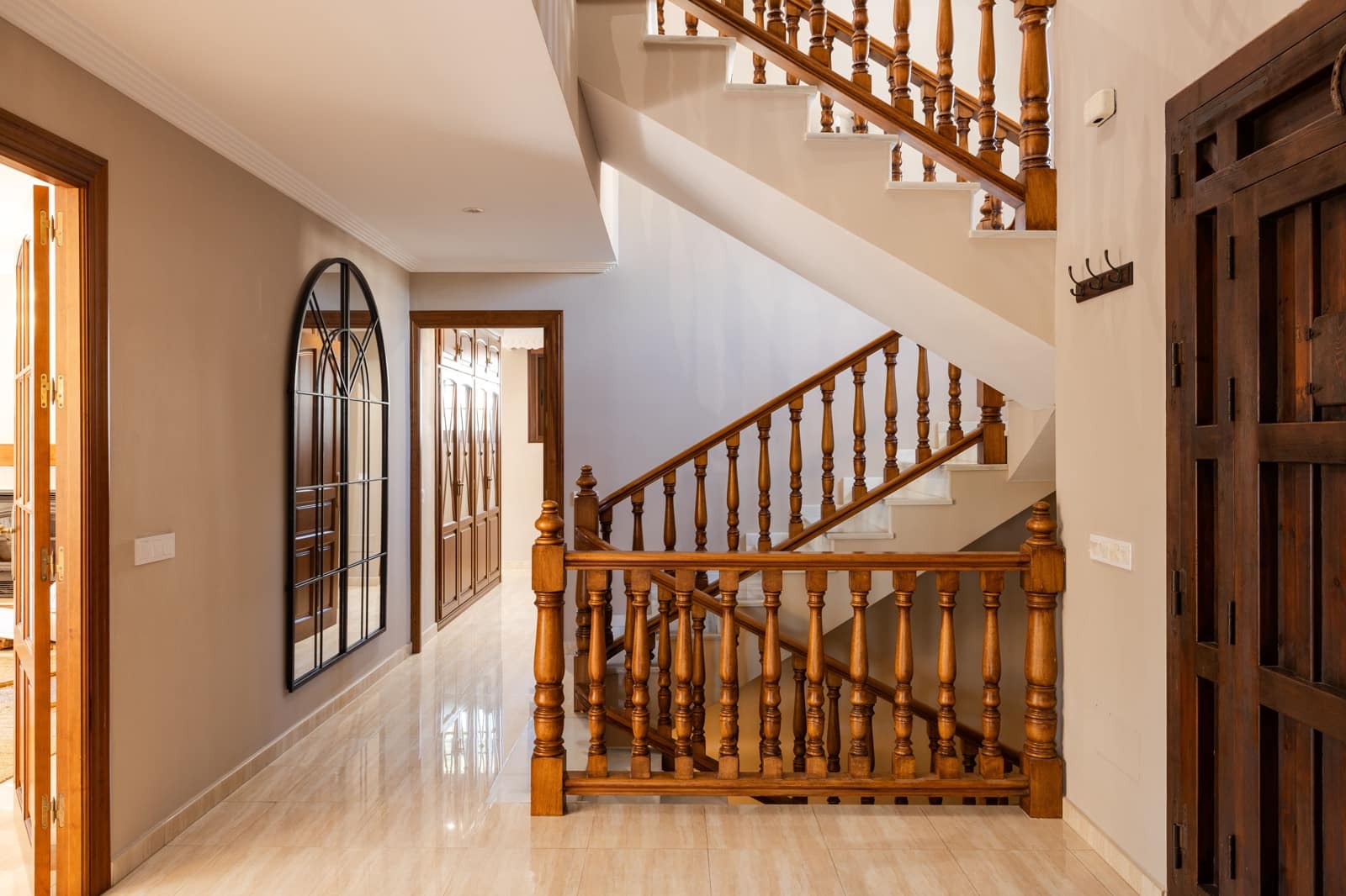 4 soveværelse Villa til salg i San Pedro de Alcantara med swimmingpool - € 1.695.000 (Ref: 8213179)