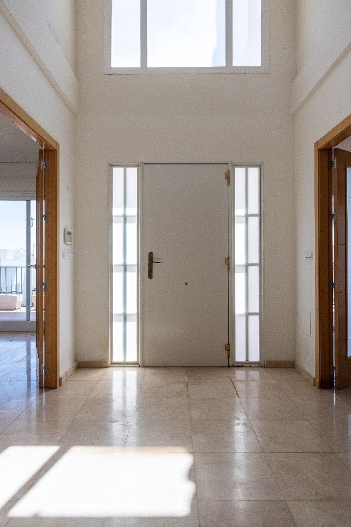 3 makuuhuone Huvila myytävänä paikassa Benalmadena mukana uima-altaan - 1 250 000 € (Ref: 8229079)