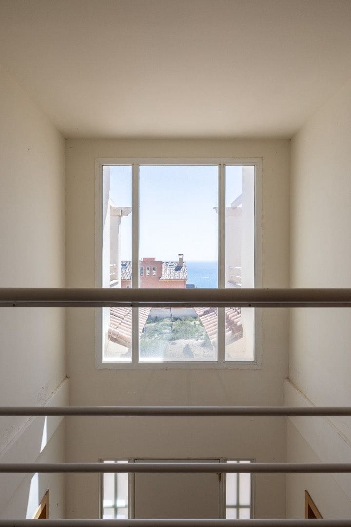 3 makuuhuone Huvila myytävänä paikassa Benalmadena mukana uima-altaan - 1 250 000 € (Ref: 8229079)