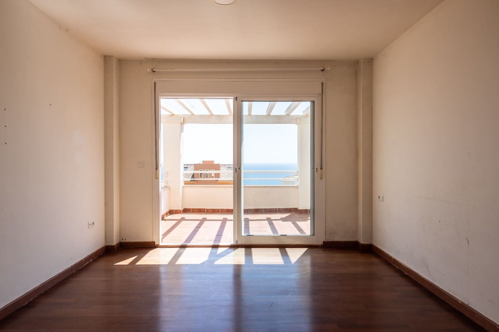 3 makuuhuone Huvila myytävänä paikassa Benalmadena mukana uima-altaan - 1 250 000 € (Ref: 8229079)