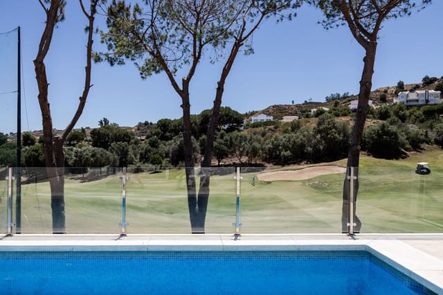 4 makuuhuone Huvila myytävänä paikassa Mijas Costa, Mijas mukana uima-altaan - 745 000 € (Ref: 8238690)