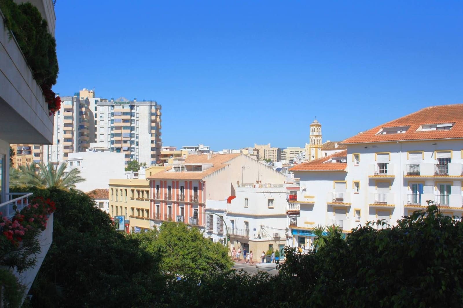 2 bedroom Apartment for rent in Marbella with pool - € 2,500 (Ref: 8274088)