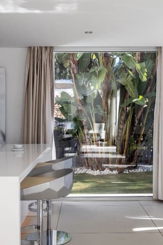 5 soverom Villa til salgs i Los Naranjos, Marbella med svømmebasseng - € 3 950 000 (Ref: 8309924)