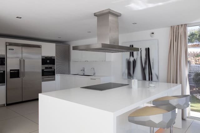 5 soverom Villa til salgs i Los Naranjos, Marbella med svømmebasseng - € 3 950 000 (Ref: 8309924)