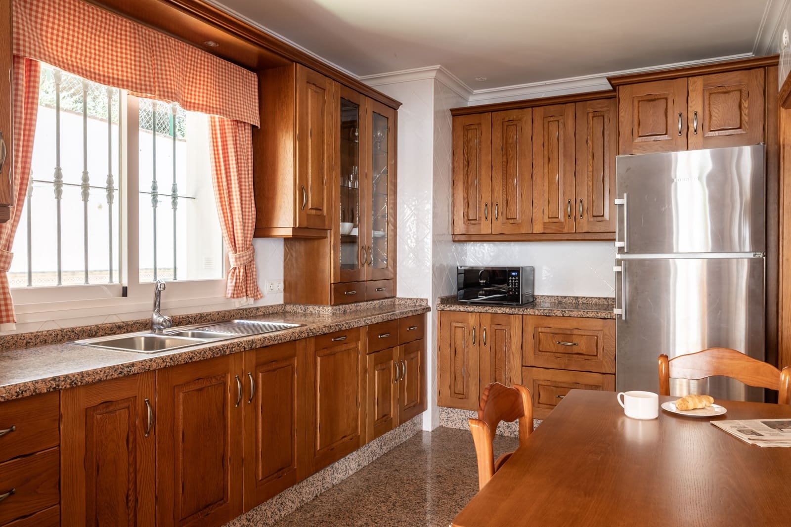 5 sypialnia Dom na sprzedaż w San Pedro de Alcantara - 695 000 € (Ref: 8316668)