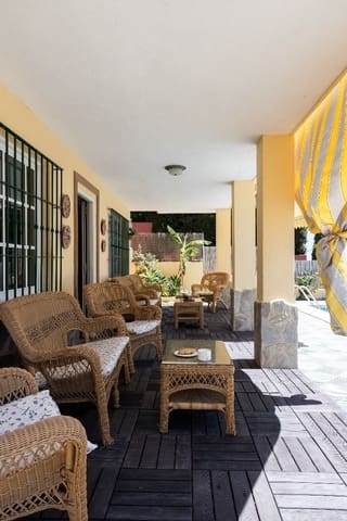 3 soveværelse Byhus til salg i Mijas Costa, Mijas med swimmingpool - € 680.000 (Ref: 8317456)