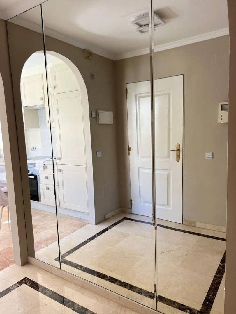 2 soveværelse Lejlighed til salg i Marbella - € 595.000 (Ref: 8320881)