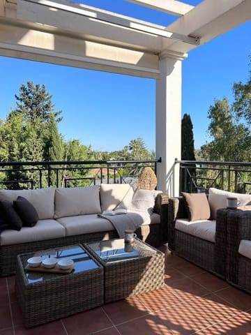 Apartamento de 2 habitaciones en Las Brisas, Marbella en venta - 595.000 € (Ref: 8320881)