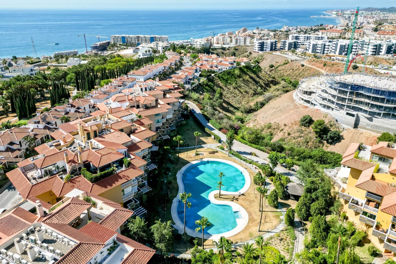 2 soveværelse Penthouse til salg i Fuengirola med swimmingpool - € 599.000 (Ref: 8338255)
