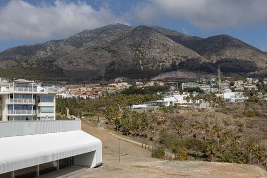 4 soveværelse Penthouse til salg i Fuengirola med swimmingpool - € 1.390.000 (Ref: 8341806)