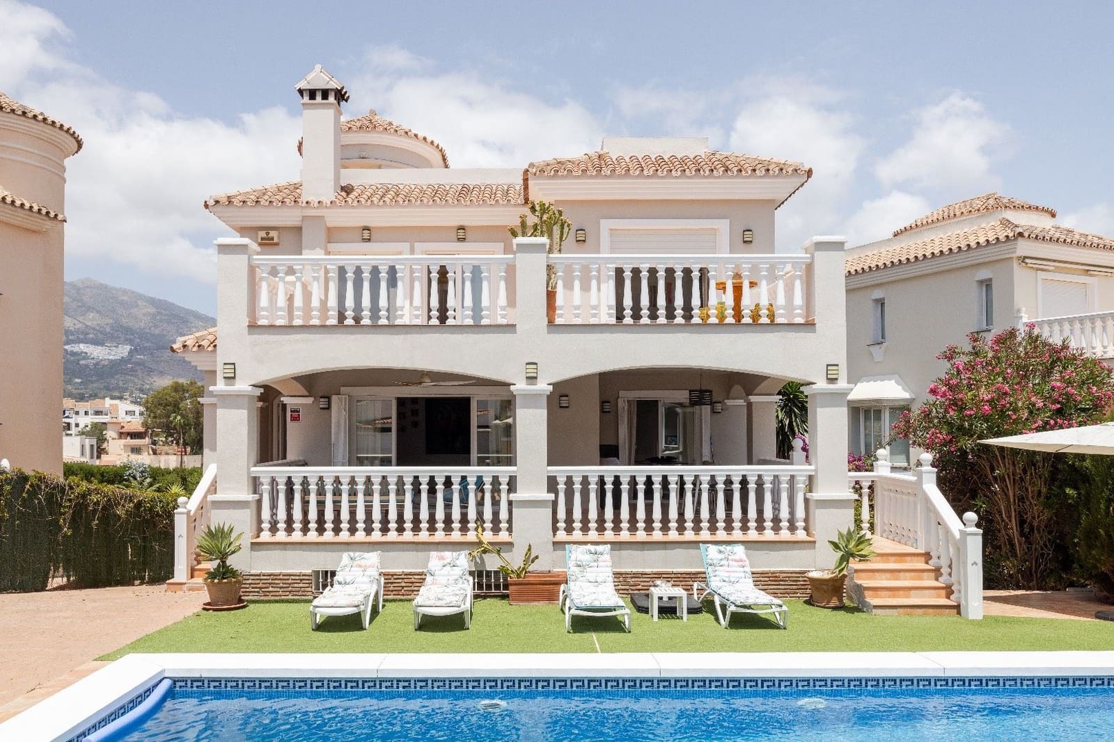 5 sypialnia Dom na sprzedaż w Mijas z basenem - 795 000 € (Ref: 8346800)