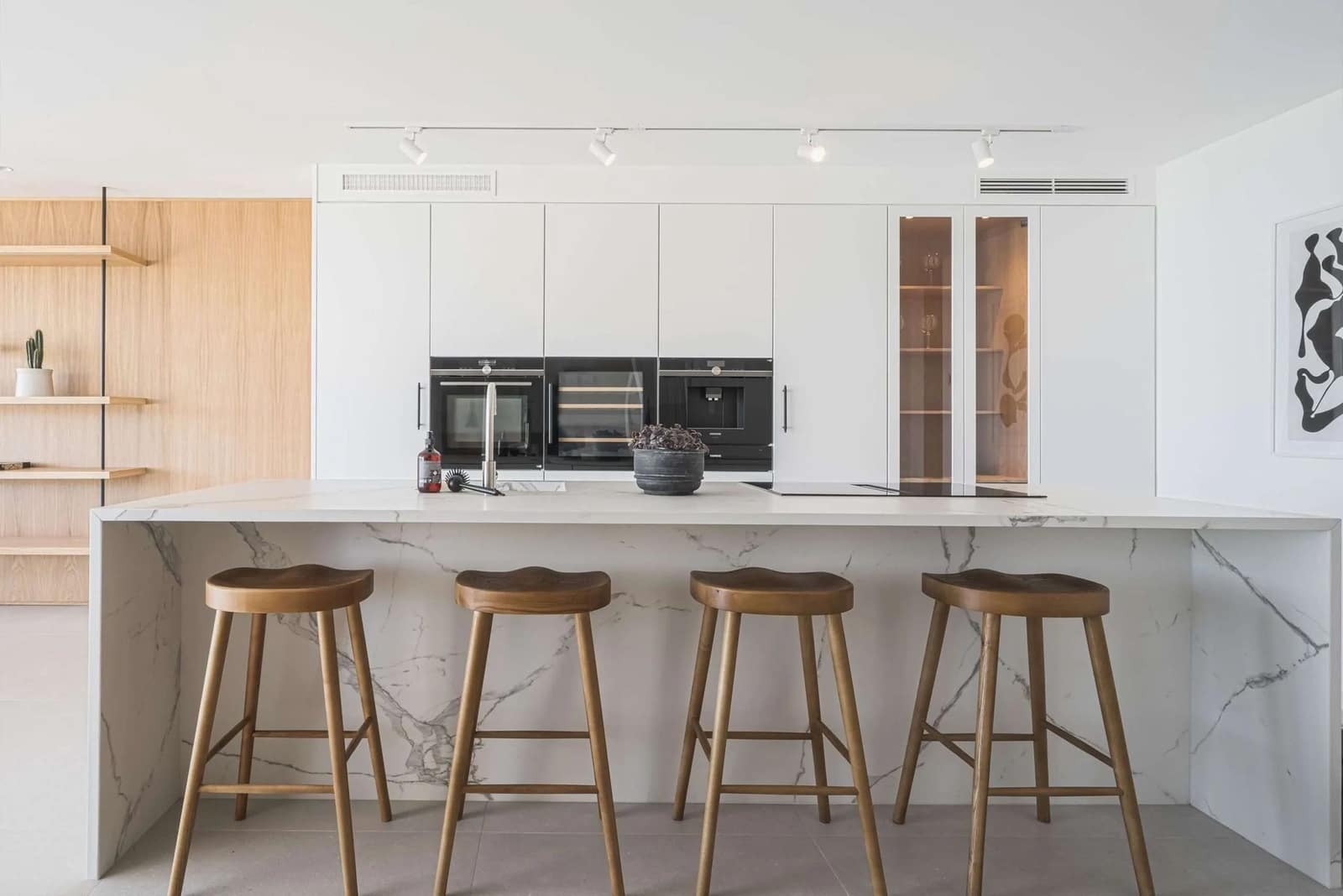 3 bedroom Apartment for sale in Marbella with pool - € 1,595,000 (Ref: 8358590)