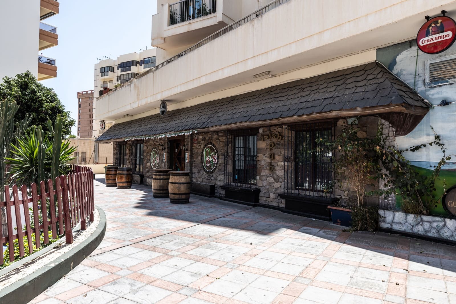 3 soveværelse Erhverv til salg i Fuengirola - € 1.170.000 (Ref: 8361794)