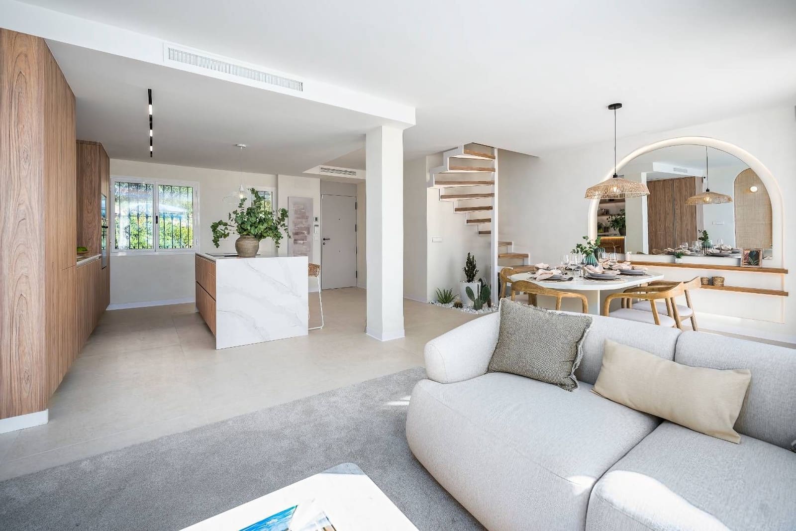 3 bedroom Apartment for sale in Benahavis with pool - € 975,000 (Ref: 8367607)