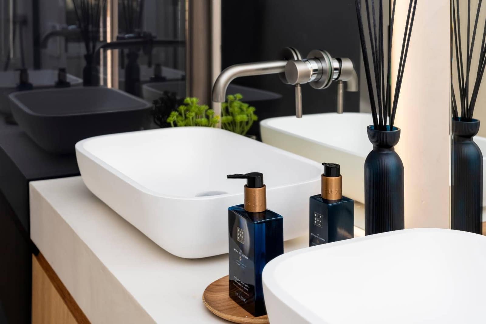 3 bedroom Apartment for sale in Benahavis with pool - € 975,000 (Ref: 8367607)