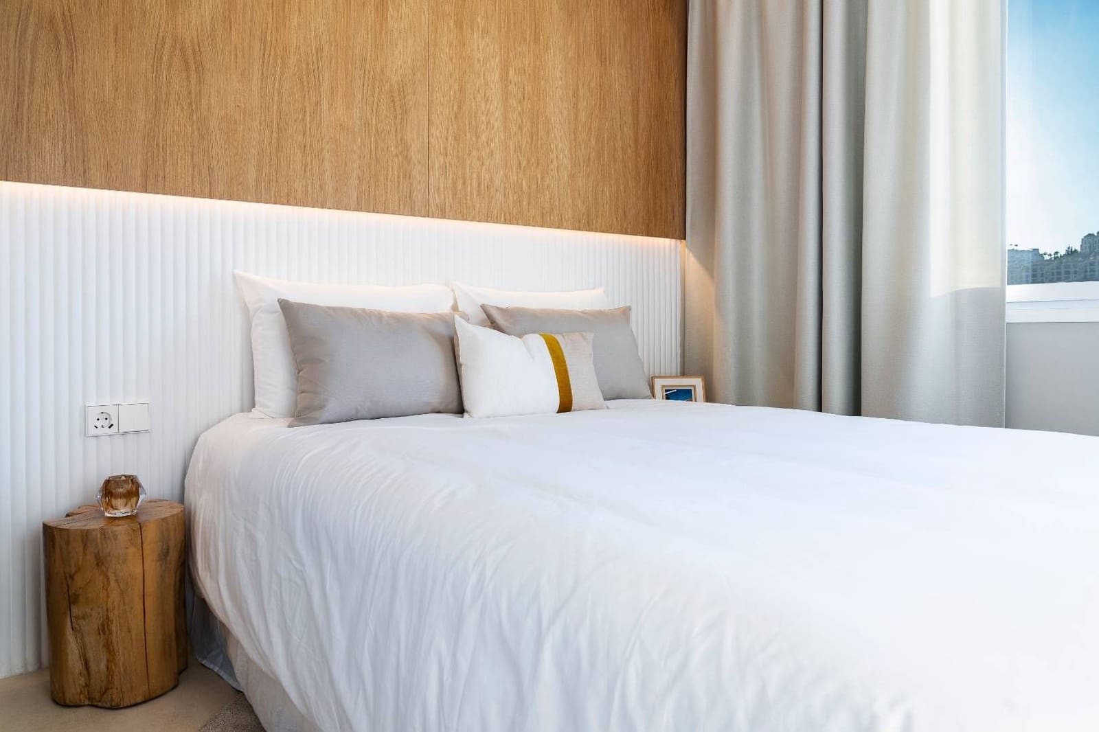 3 bedroom Apartment for sale in Benahavis with pool - € 975,000 (Ref: 8367607)