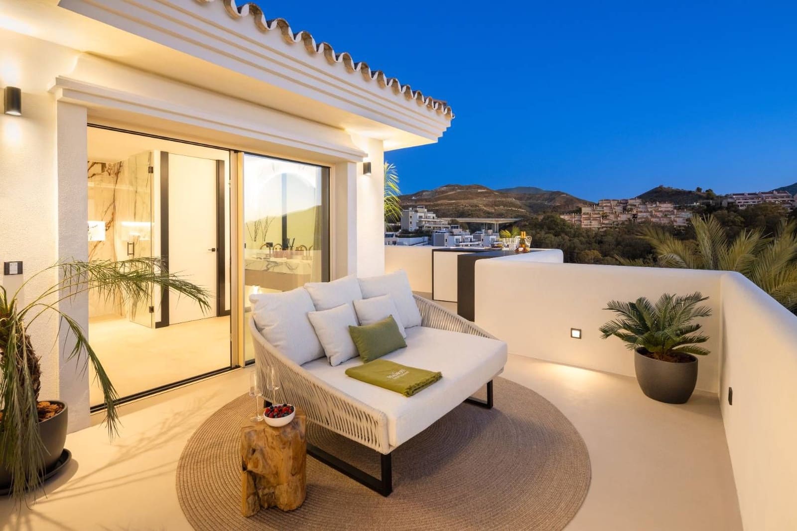 3 sypialnia Apartament na sprzedaż w Marbella - 2 500 000 € (Ref: 8367608)