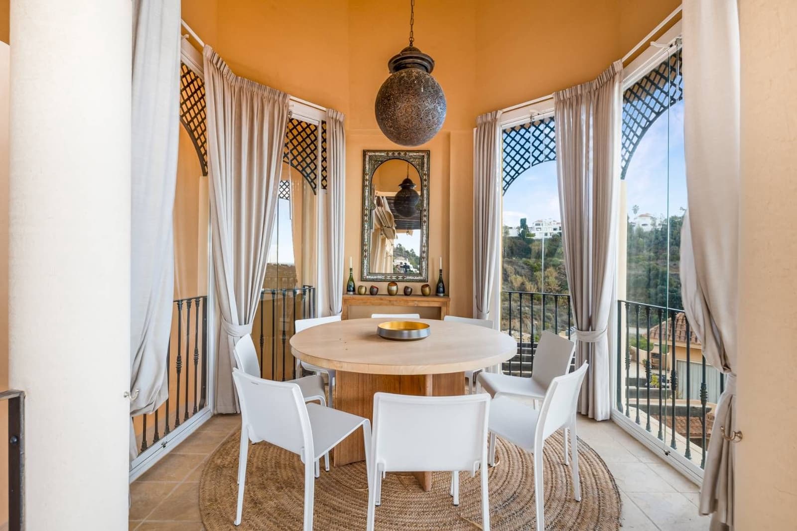 4 soveværelse Lejlighed til salg i Marbella - € 1.795.000 (Ref: 8369693)