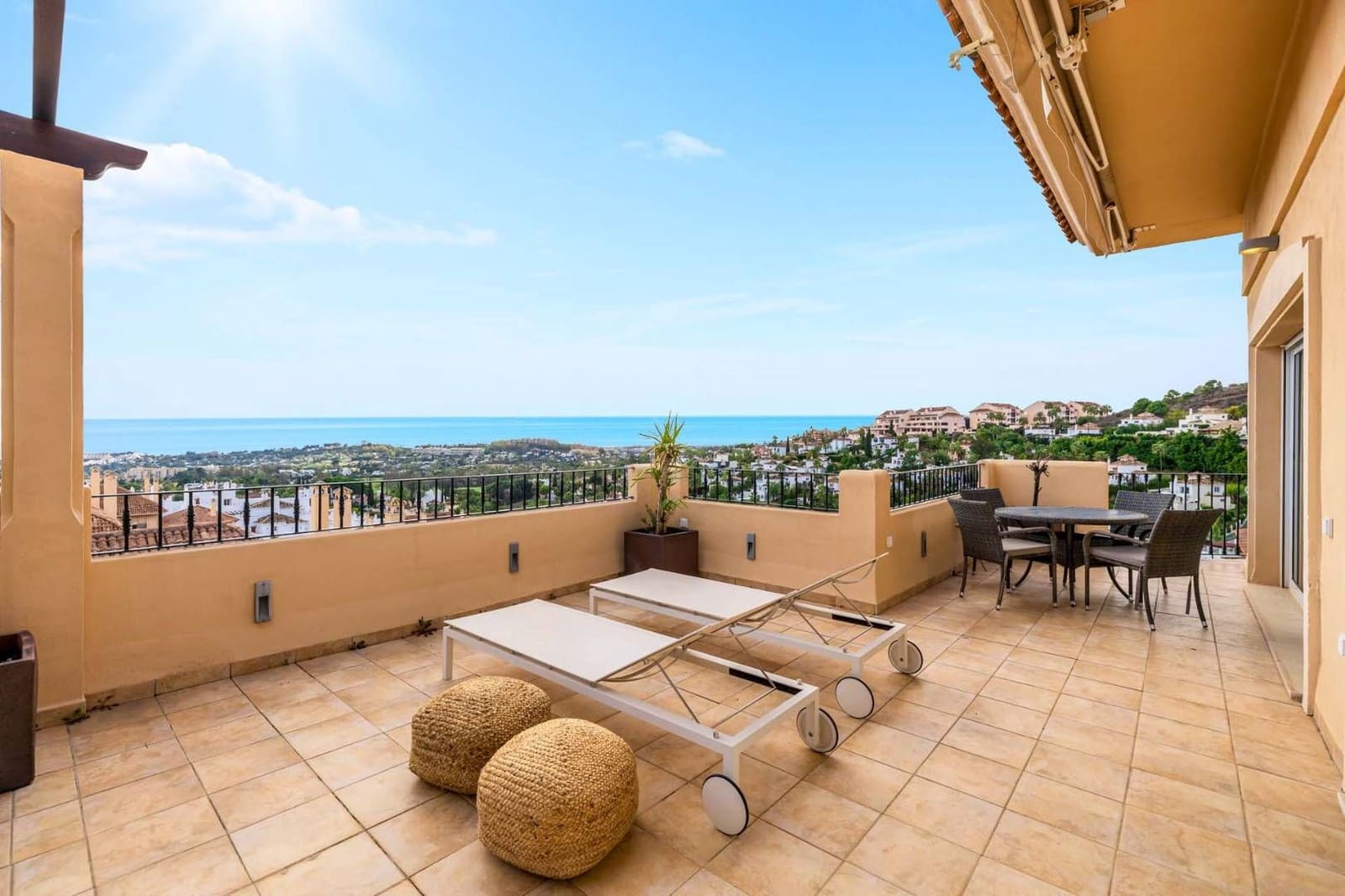 4 soveværelse Lejlighed til salg i Marbella - € 1.795.000 (Ref: 8369693)
