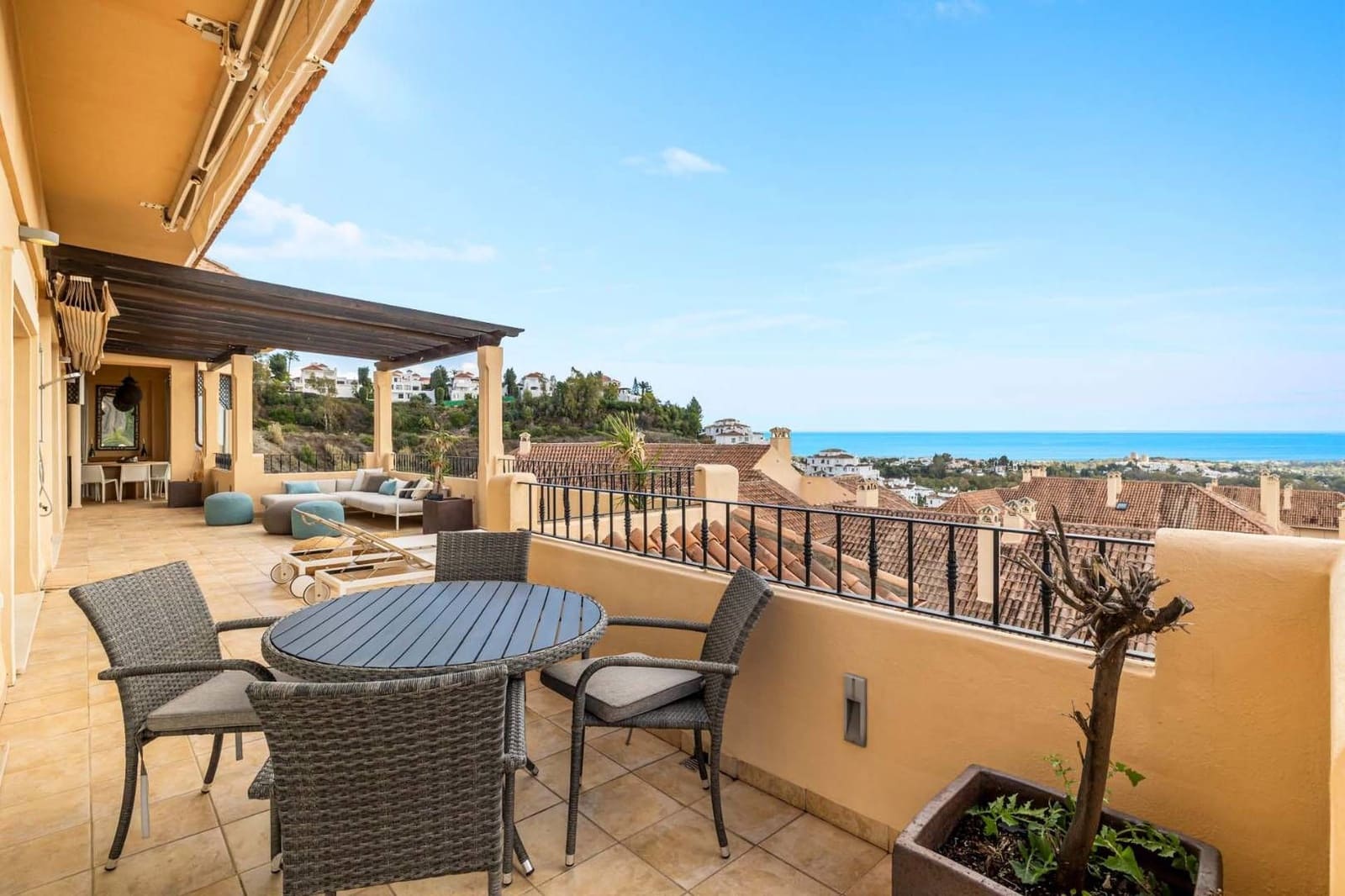 4 soveværelse Lejlighed til salg i Marbella - € 1.795.000 (Ref: 8369693)