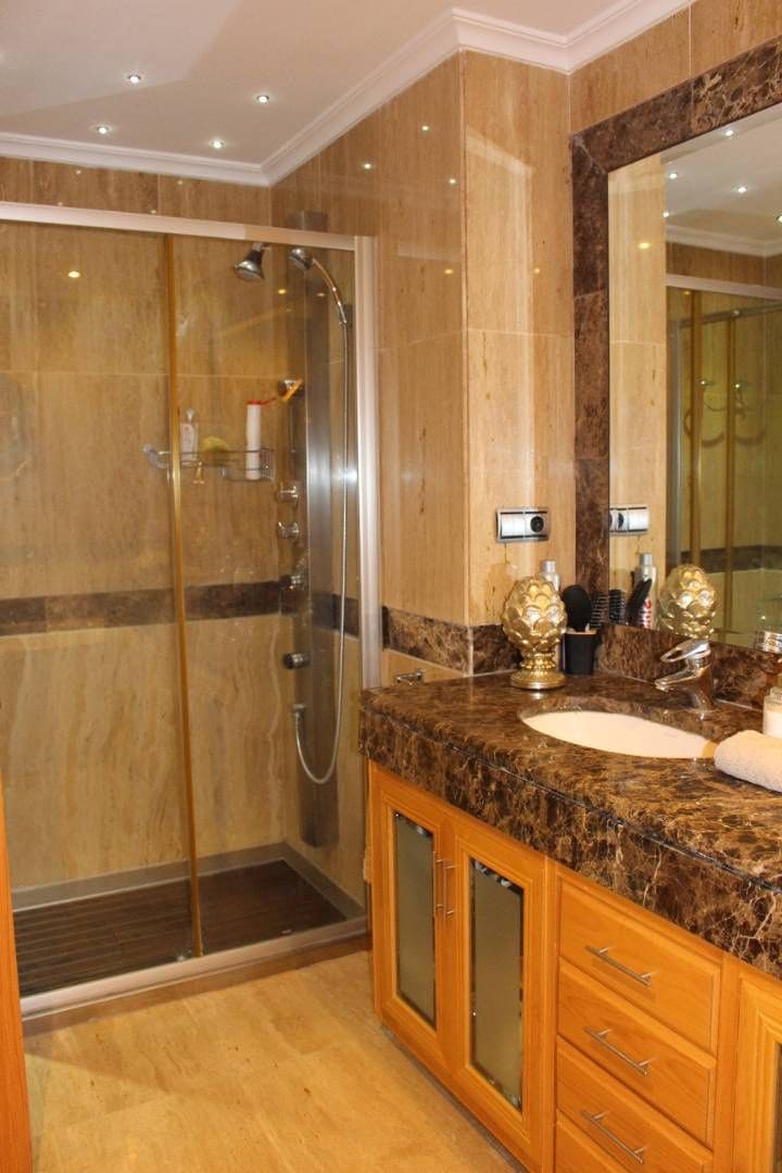 2 soveværelse Lejlighed til leje i Marbella med swimmingpool - € 6.000 (Ref: 8370543)