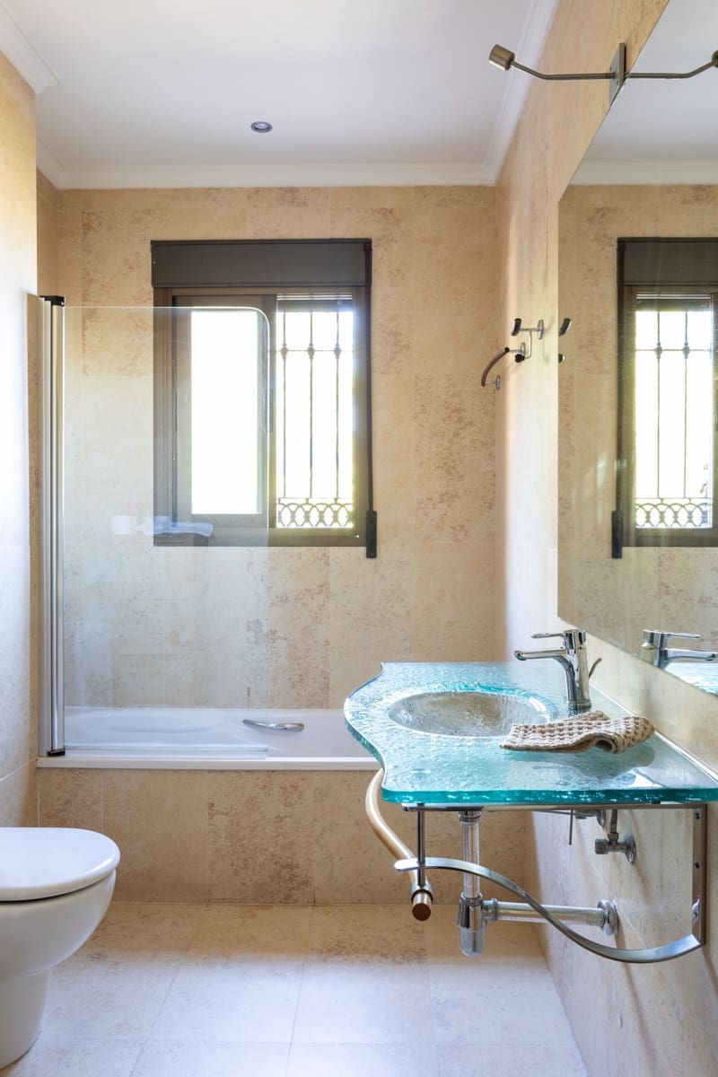 7 sypialnia Dom na sprzedaż w Alhaurin de la Torre z basenem - 850 000 € (Ref: 8374320)