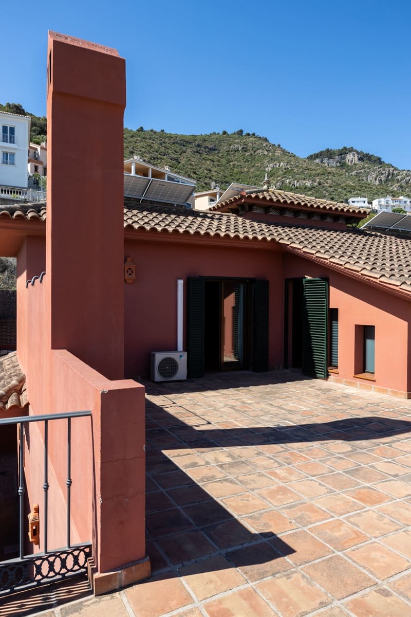 7 sypialnia Dom na sprzedaż w Alhaurin de la Torre z basenem - 850 000 € (Ref: 8374320)