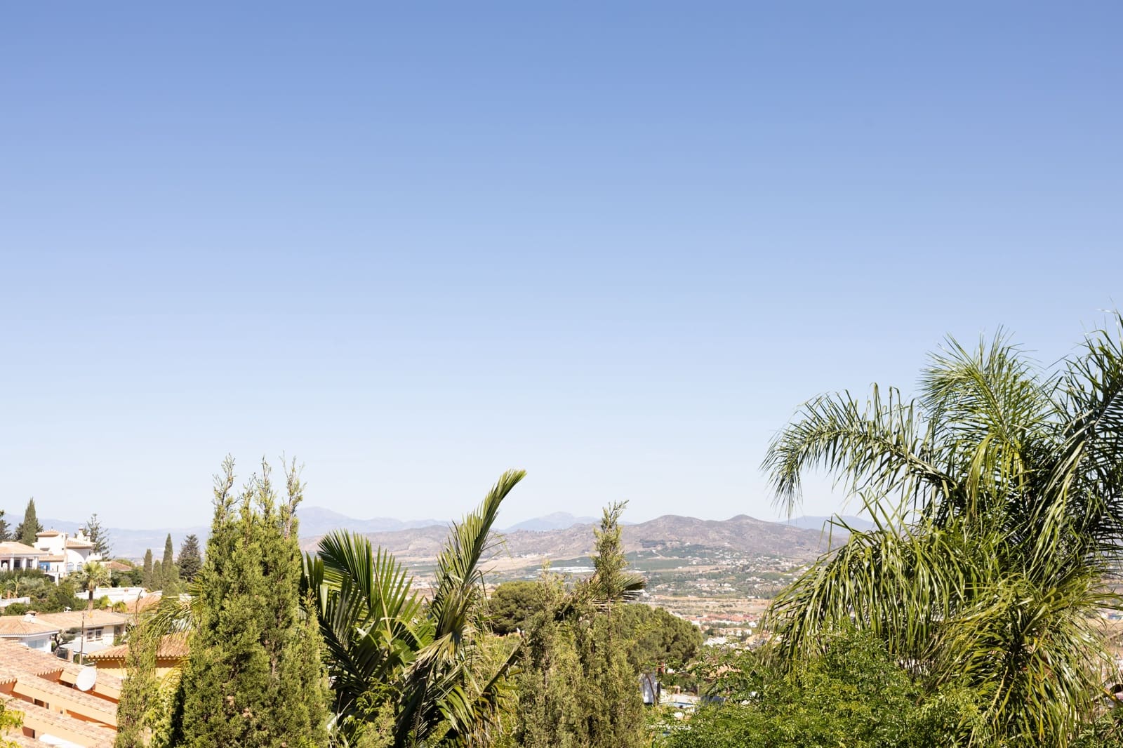 7 sypialnia Dom na sprzedaż w Alhaurin de la Torre z basenem - 850 000 € (Ref: 8374320)