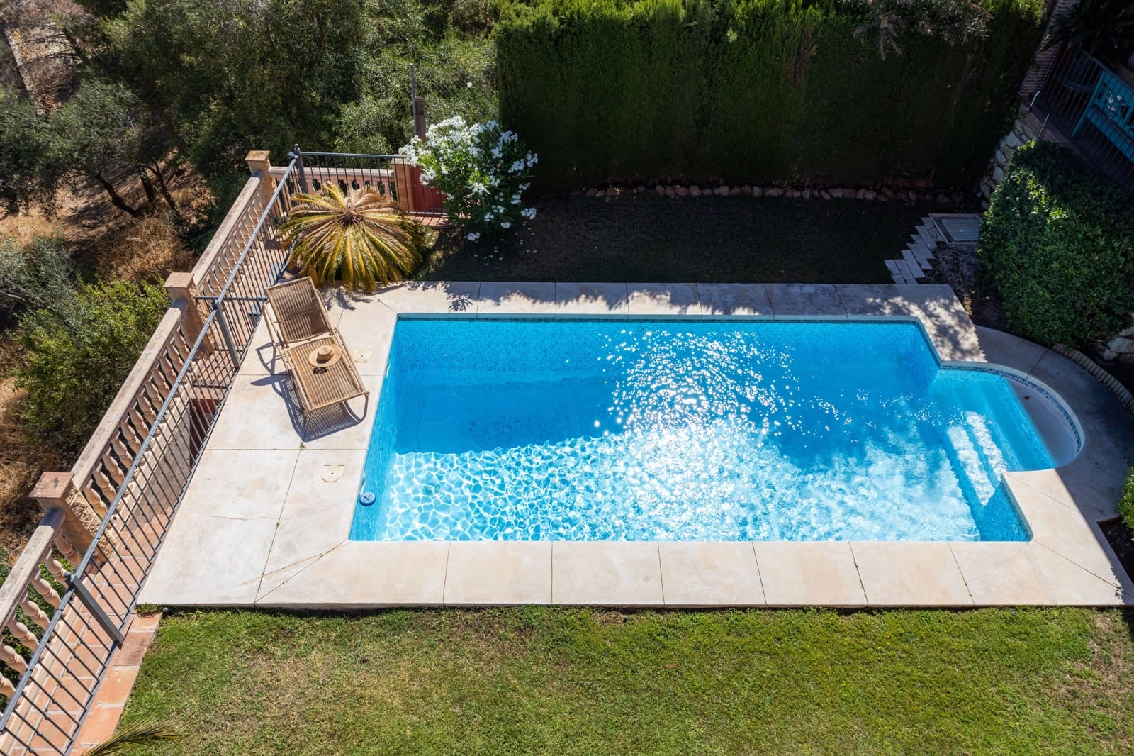 7 sypialnia Dom na sprzedaż w Alhaurin de la Torre z basenem - 850 000 € (Ref: 8374320)