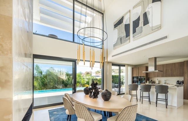 6 soveværelse Villa til salg i Los Naranjos, Marbella med swimmingpool - € 3.690.000 (Ref: 8383378)