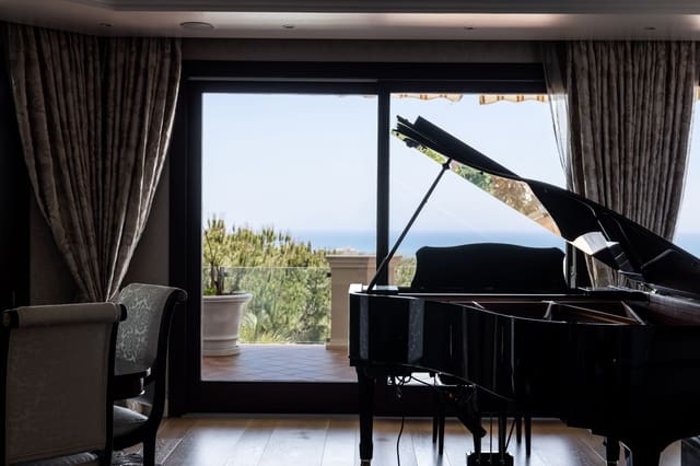 Chalet de 7 habitaciones en Hacienda Las Chapas, Marbella en venta con piscina - 5.900.000 € (Ref: 8383771)