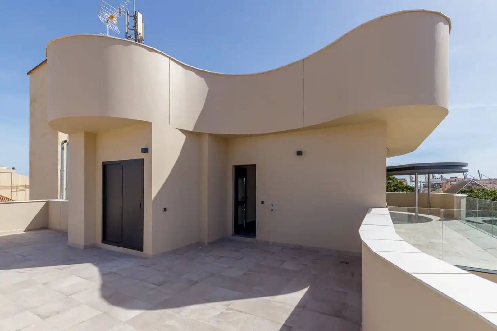 1 soverom Leilighet til salgs i Malaga by - € 1 395 000 (Ref: 8389748)