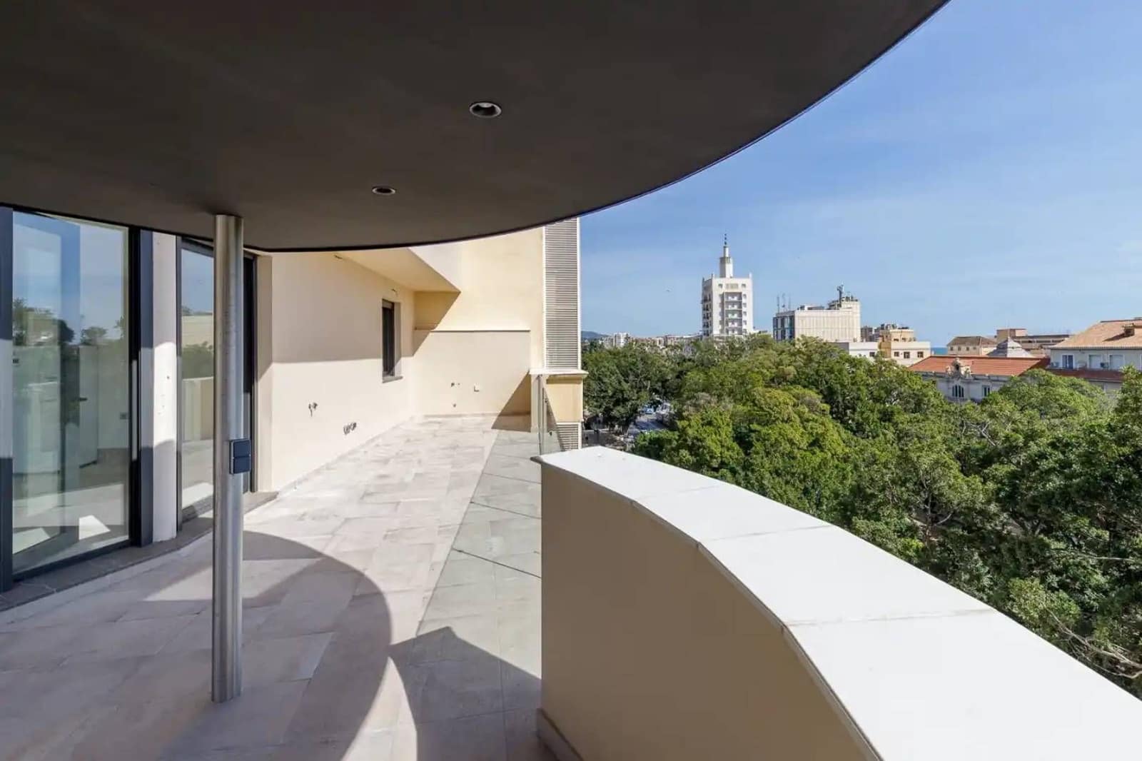 1 soverom Leilighet til salgs i Malaga by - € 1 395 000 (Ref: 8389748)