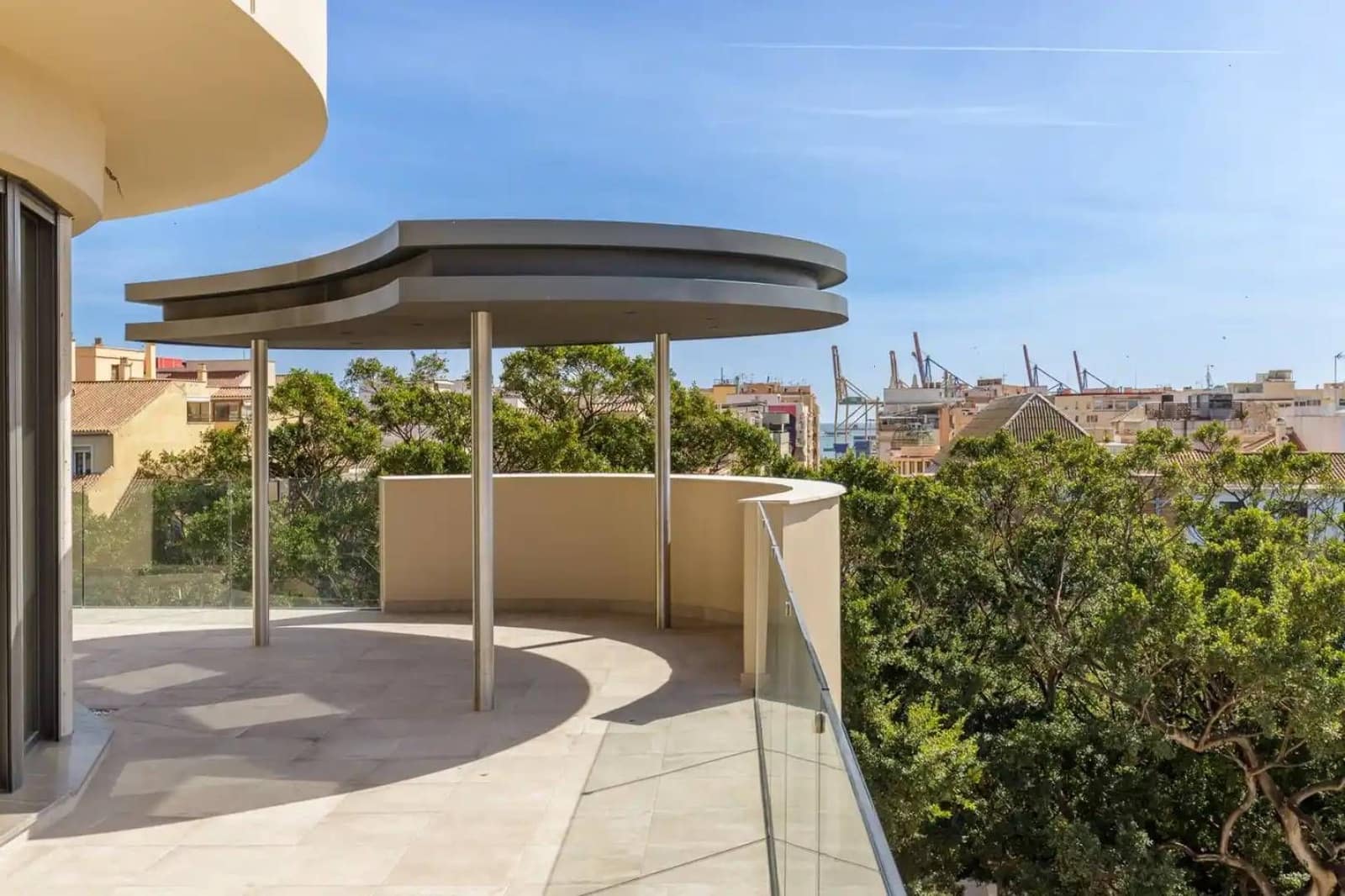 1 soverom Leilighet til salgs i Malaga by - € 1 395 000 (Ref: 8389748)