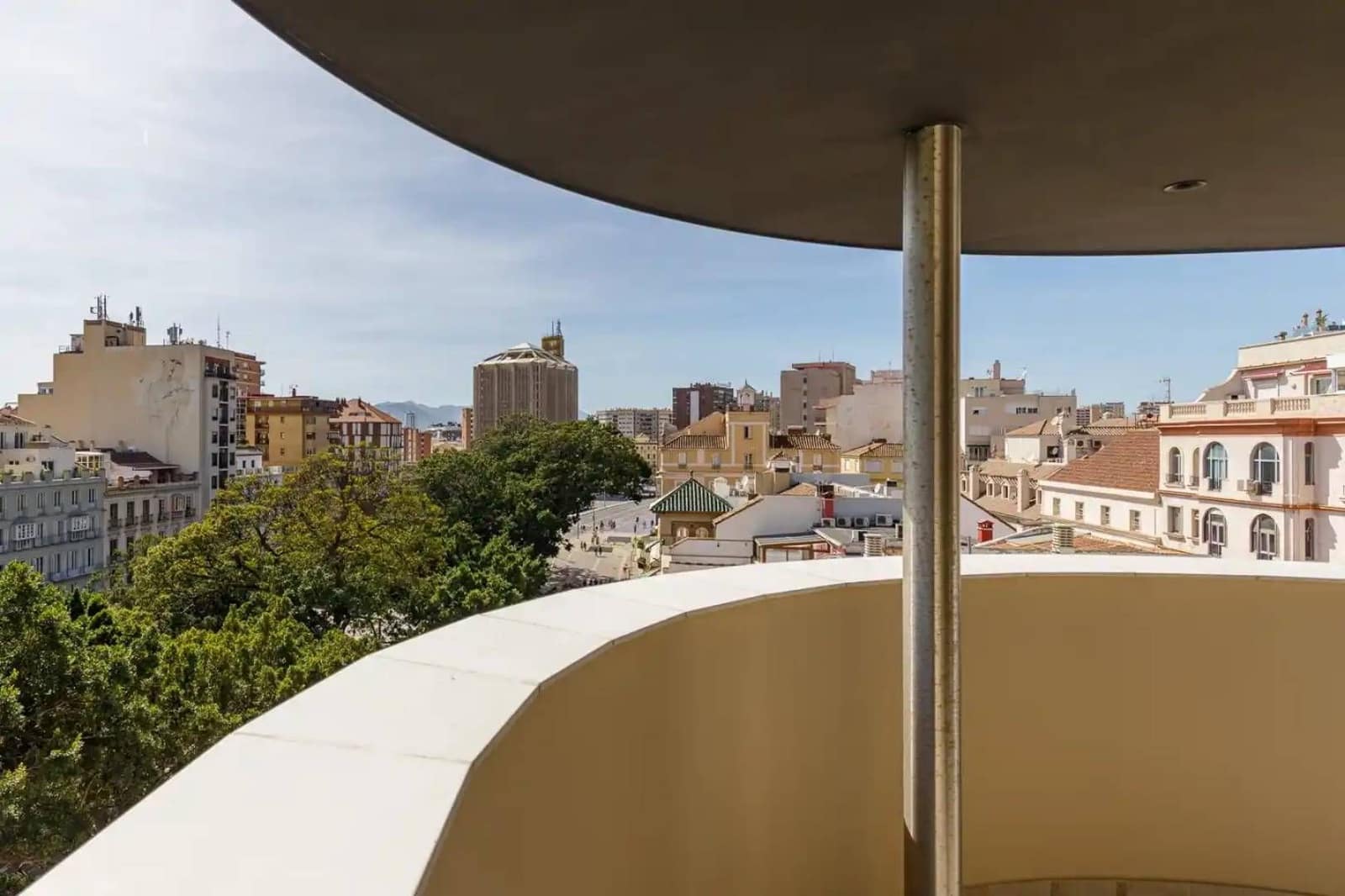 1 soverom Leilighet til salgs i Malaga by - € 1 395 000 (Ref: 8389748)