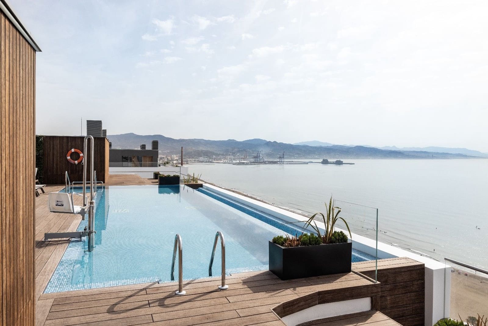 4 soveværelse Lejlighed til salg i Malaga by med swimmingpool - € 3.750.000 (Ref: 8397953)