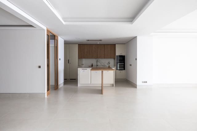 4 slaapkamer Appartement te koop in Torre del Rio, Málaga stad met zwembad - € 4.250.000 (Ref: 8397954)