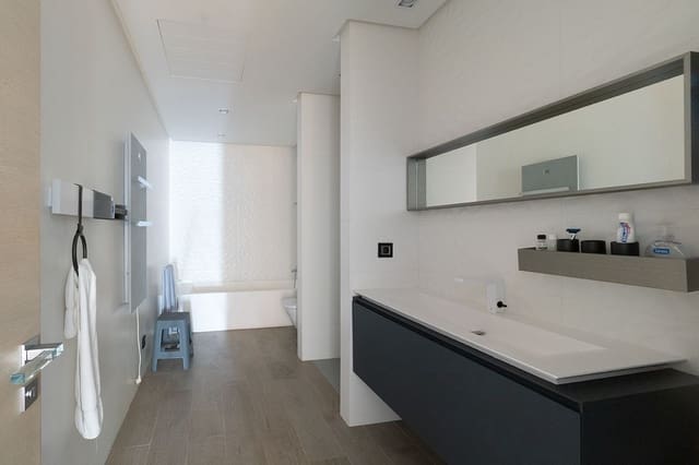 Chalet de 6 habitaciones en Benahavís pueblo, Benahavís en venta con piscina - 5.300.000 € (Ref: 8434762)