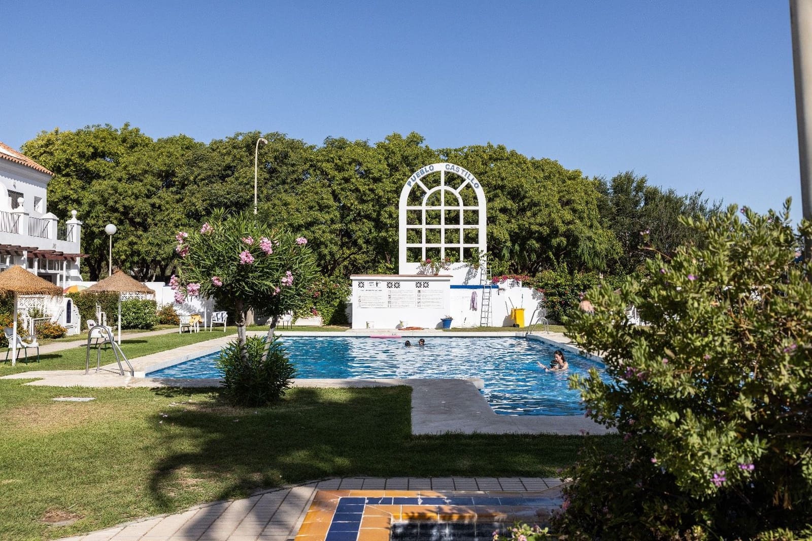 4 soveværelse Lejlighed til salg i Fuengirola med swimmingpool - € 1.275.000 (Ref: 8437923)