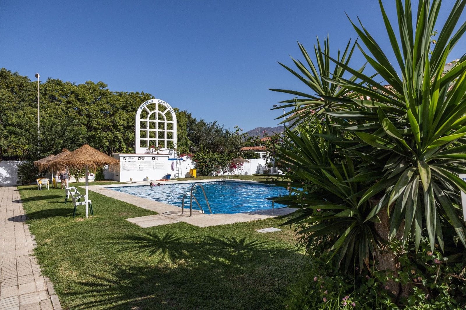 4 soveværelse Lejlighed til salg i Fuengirola med swimmingpool - € 1.275.000 (Ref: 8437923)