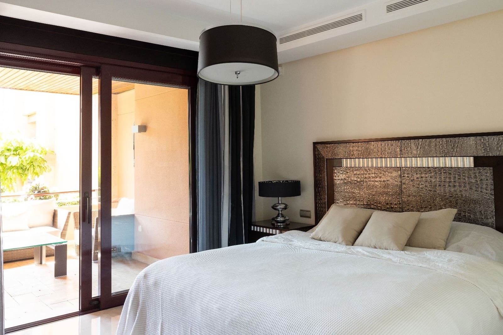 2 Zimmer Apartment zu verkaufen in Marbella mit Pool - 1.800.000 € (Ref: 8439631)