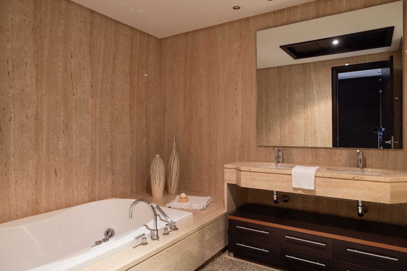 2 Zimmer Apartment zu verkaufen in Marbella mit Pool - 1.800.000 € (Ref: 8439631)