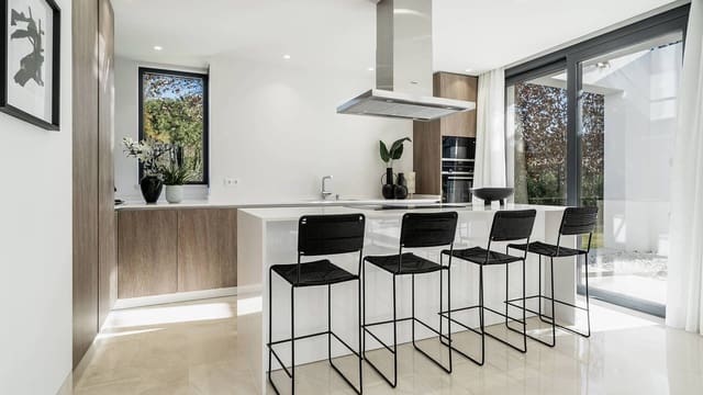 4 soveværelse Byhus til salg i Atalaya-Isdabe, Estepona med swimmingpool - € 2.200.000 (Ref: 8484911)