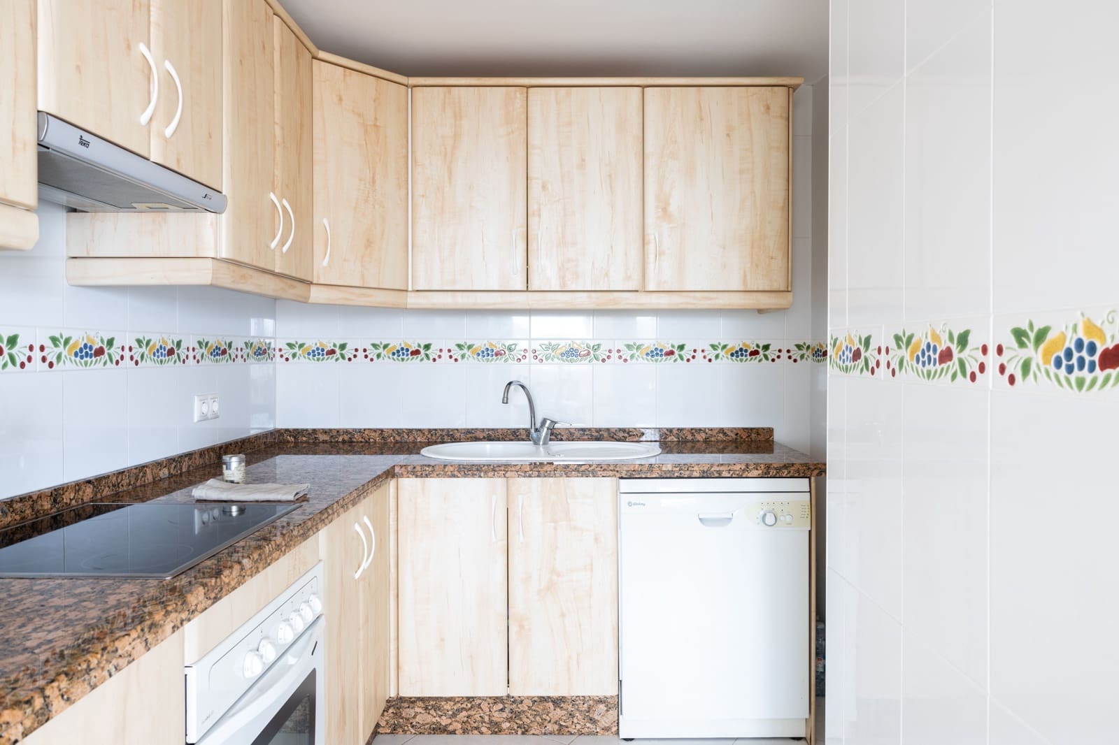 3 bedroom Penthouse for sale in Torrox with pool - € 675,000 (Ref: 8494557)